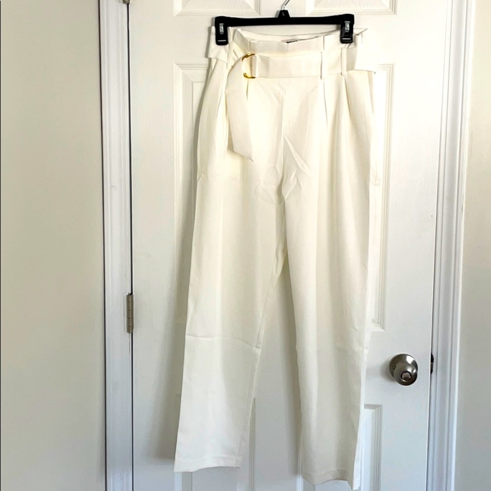 White linen dress pant with gold belt